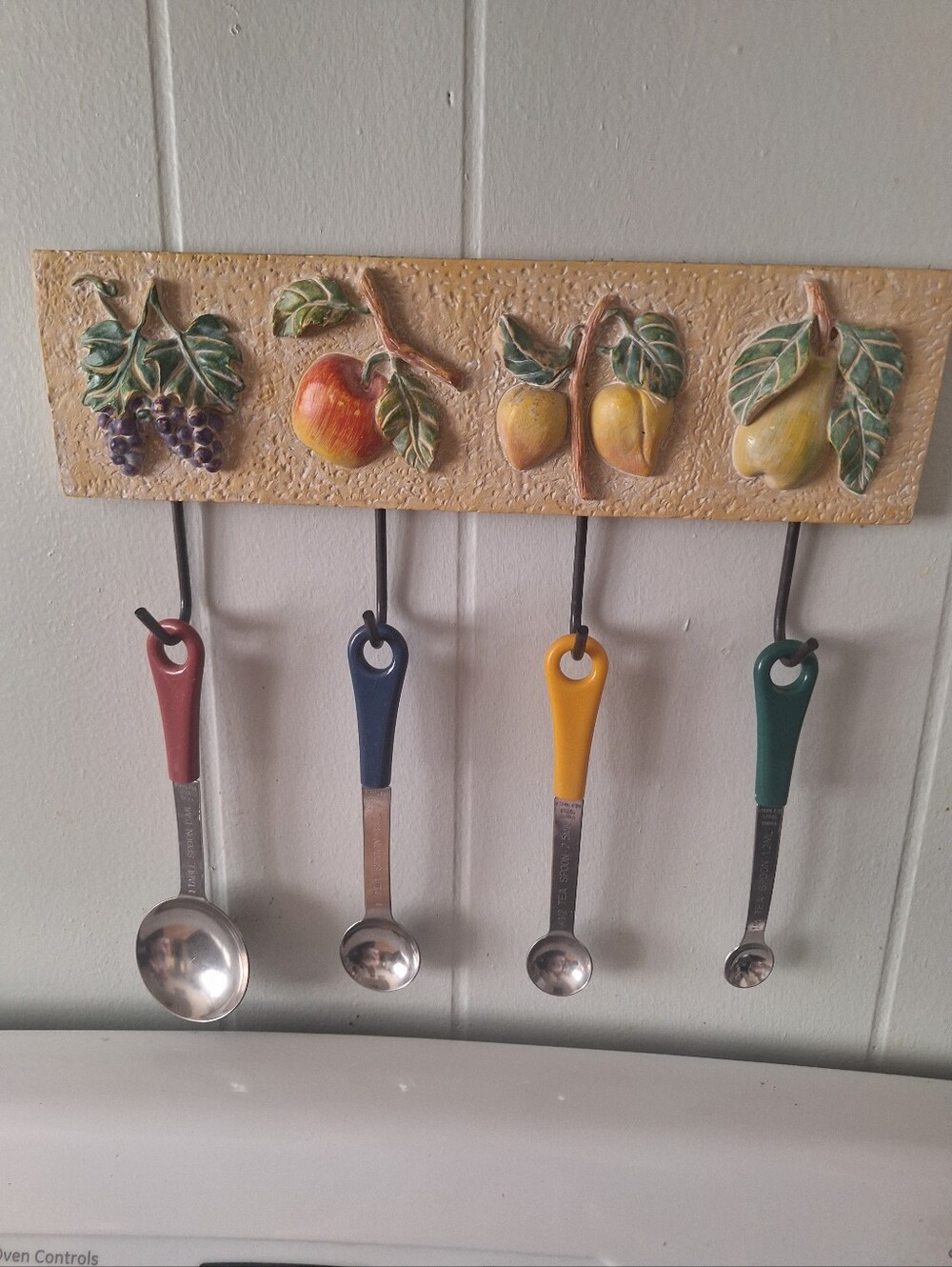 Decorative Fruit Wall Hook Rack in Yellow, Green, Blue, Red Utensil Hanger